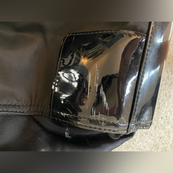 TORY BURCH Ella nylon tote with patent leather - Picture 11 of 11